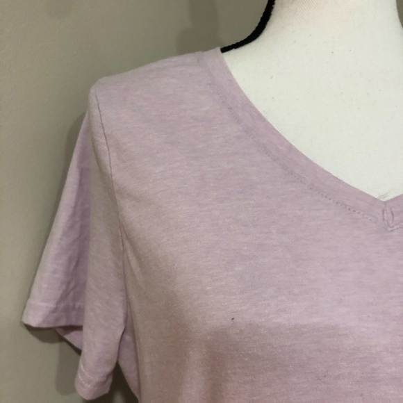 *TIME AND TRU* Essential V-Neck Short Sleeve Shirt - Picture 6 of 9